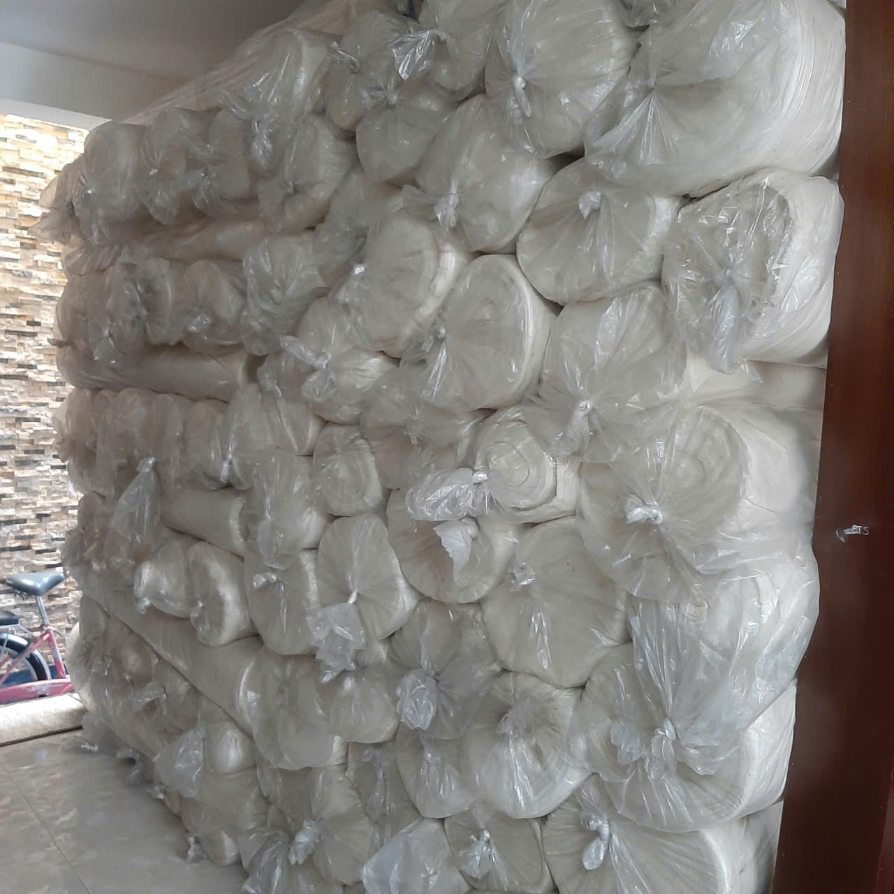 Hình ảnh kho và gia công cắt viền - Dệt Sài Gòn RITA - Công Ty TNHH Dệt Sài Gòn RITA